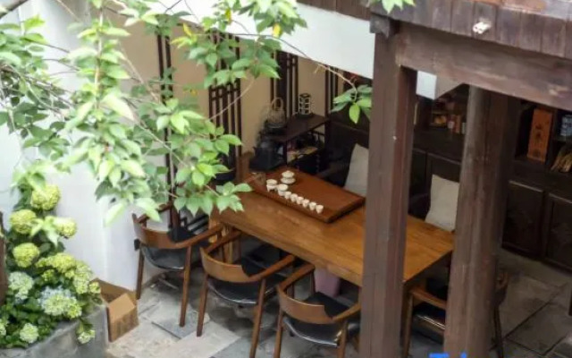 Lotus house