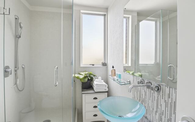 Central Executive Parnell Designer Home