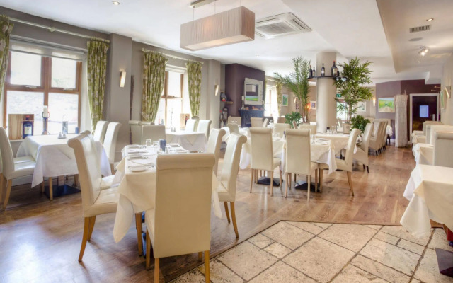 Coach House Hotel