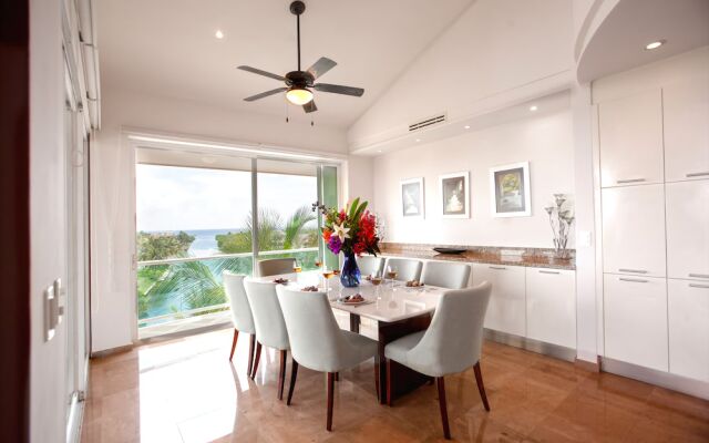 Gran Peninsula 3BR Condo By RMH