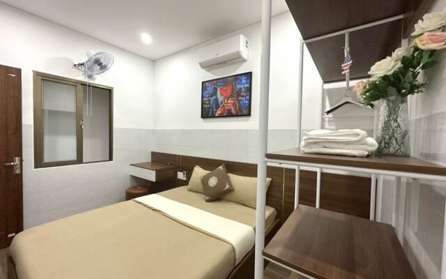 OYO 1193 Huynh Gia Hotel