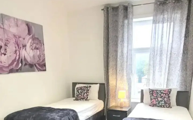 Cozy 4-bed House in Accrington