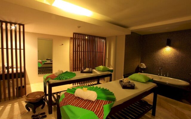 Grand Whiz Hotel Nusa Dua