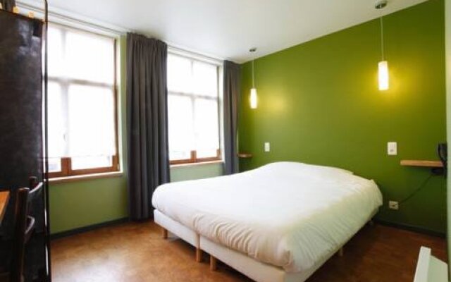 Hotel O Mal Aime