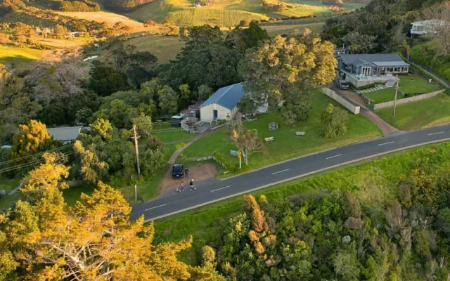 Waiheke Backpackers Hostel
