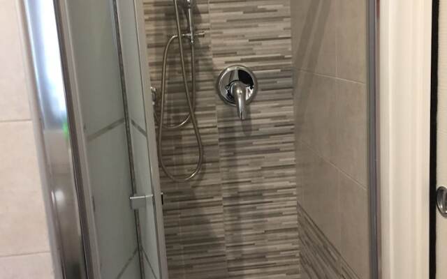 De Angeli Luxury Flat