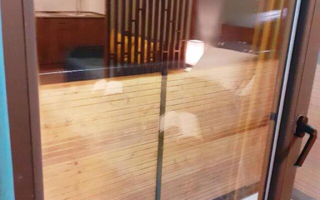 Redco, Twins, New Gudauri