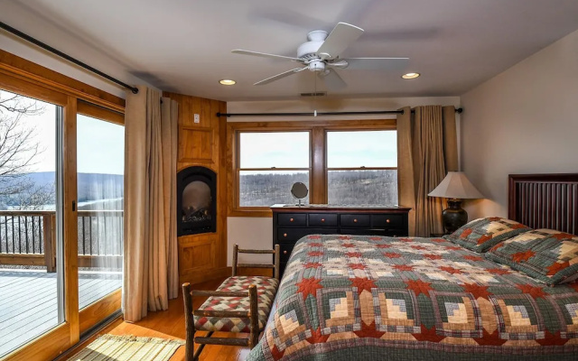 Hawk Mountain 5 Bedroom House