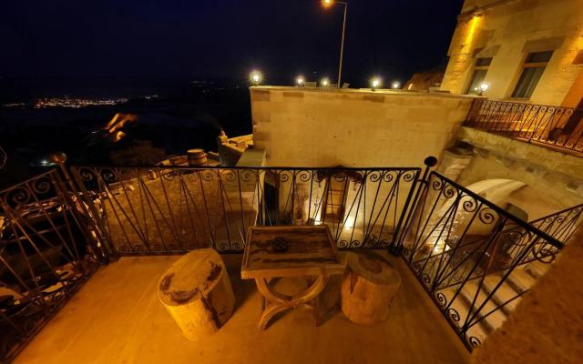 Eyes Of Cappadocia Cave Hotel