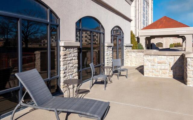 Hampton Inn & Suites Kansas City-Country Club Plaza