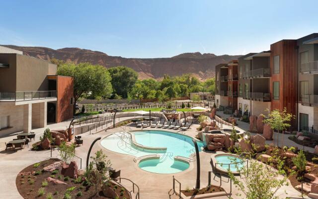 Hoodoo Moab, Curio Collection by Hilton