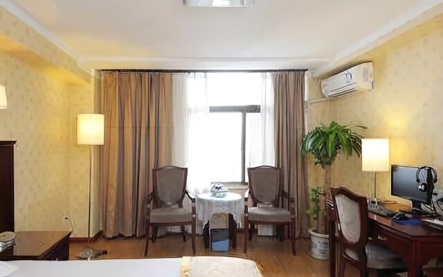 Tang Chen Hotel