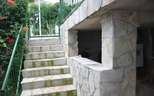 Vinko - 80 m from beach - A1(4+2)