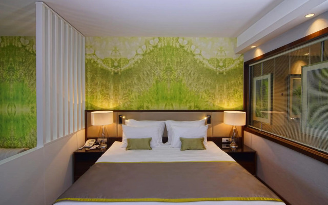 Trendy Lara Hotel