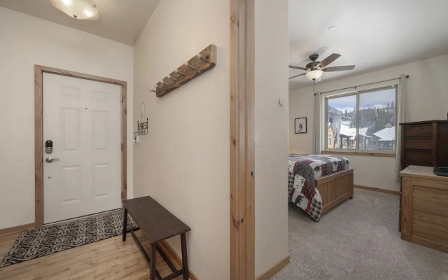 Trailhead Lodge One Bedroom 801 Condo by RedAwning