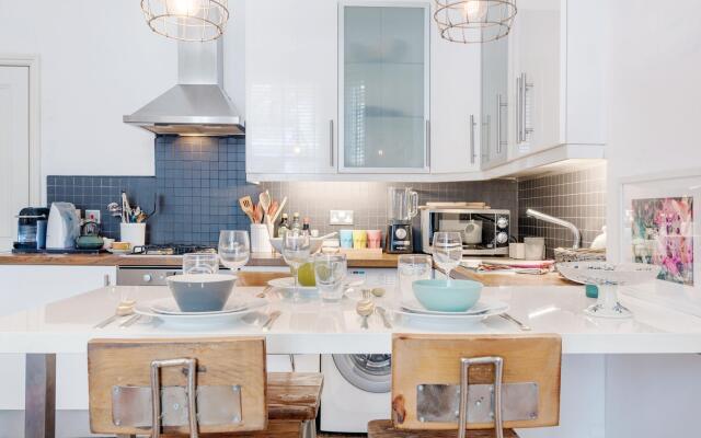 West Kensington Home Near Earls Court