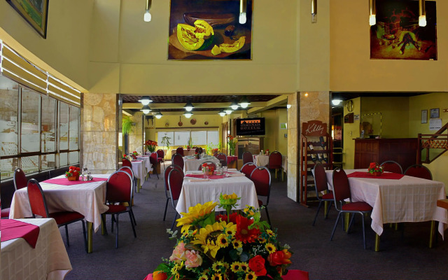Cesars Plaza Hotel