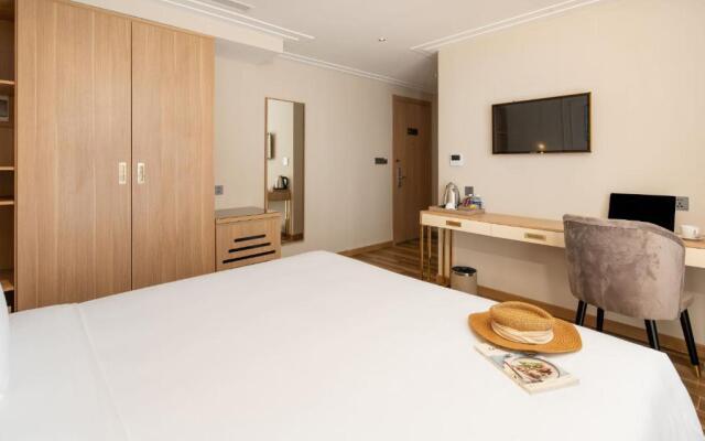 Adela Boutique Hotel