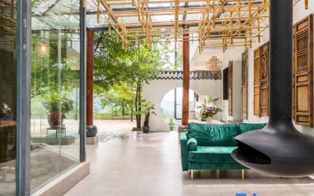 Yunyin Qingcheng Hot Spring Resort Hotel