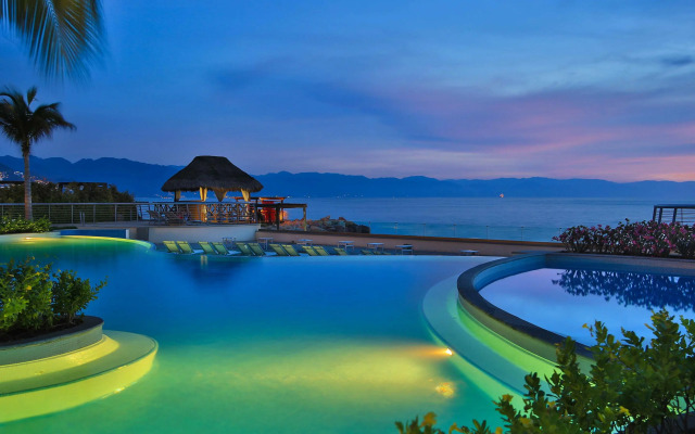 Sunset Plaza Beach Resort & Spa Pto Vallarta All Inclusive