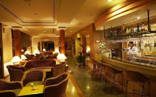 Costa Makhota (Family Homestay)