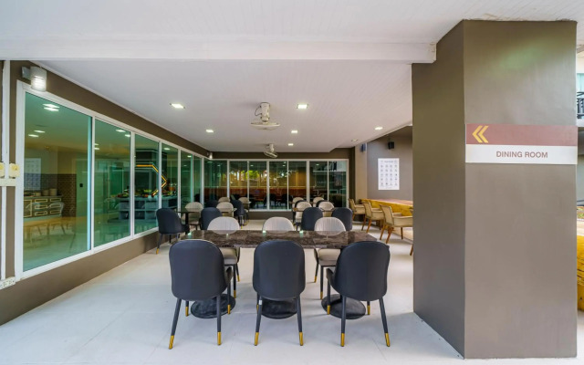 Lhc Hotel And Resort