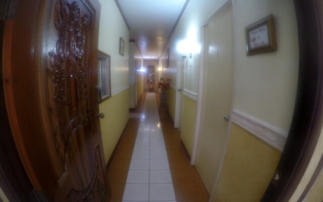 D' Lucky Garden Inn