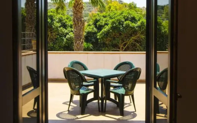 Dolcestate Apartments