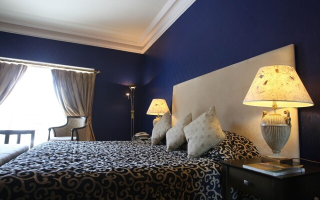 Athenaeum House Hotel