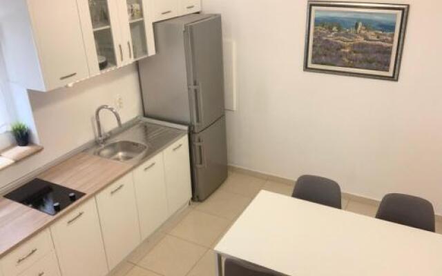 Summer Apartment 2