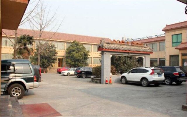 Jining Yanzhou Huangting Business Hotel