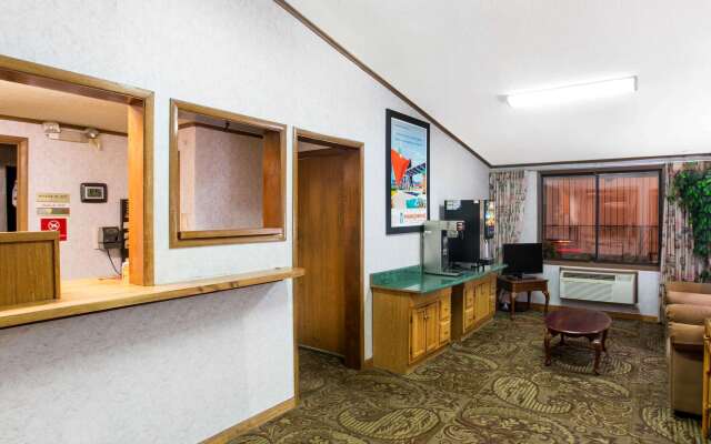 Howard Johnson by Wyndham Wilmington