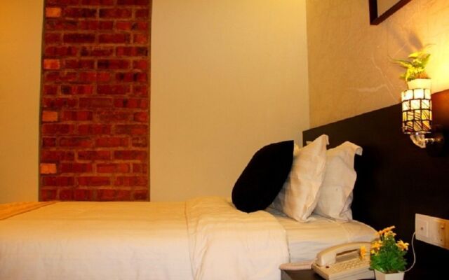 The Ninety Six Boutique Hotel