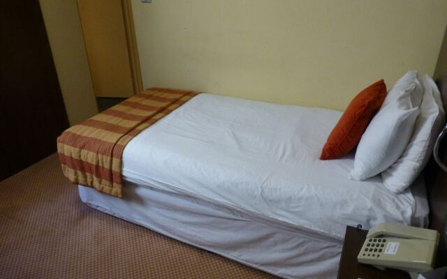 The Bridge House Hotel