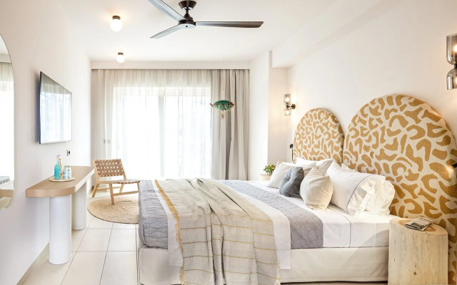 Maravel Star Art Hotel