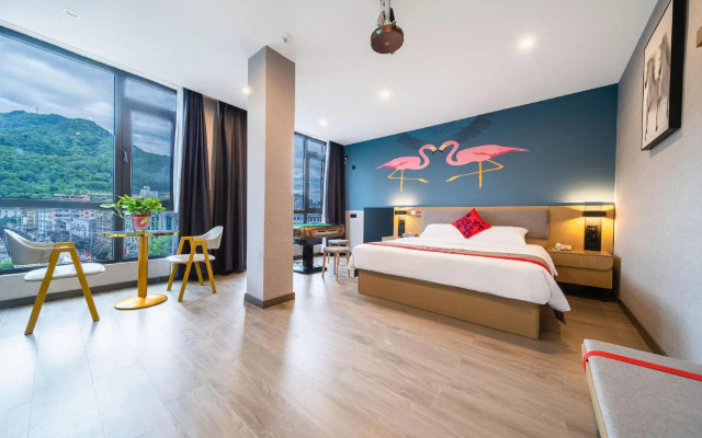 Yayue Hotel (Shangluo Yishui Jinyang Unit Shop)