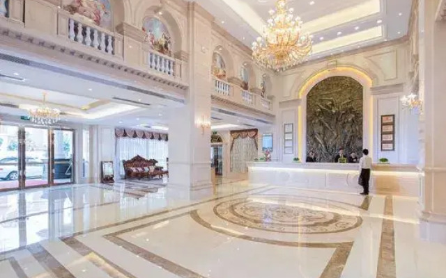 Vienna Hotel Beiliu Passenger Transport Center Wanda Plaza Branch