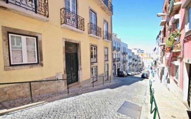 Akicity Lisboa Graça Iris II