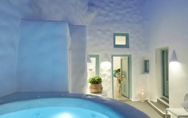 Valsamo Suites