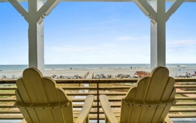 A Shore Thing 1 - Oceanfront And Dog Friendly! Private Beach Access! 3 Bedroom Townhouse by Redawning