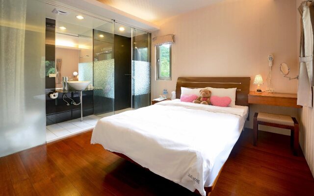 Sun Moon Lake Love Home Garden Inn