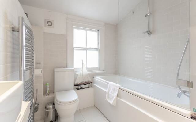 2 Bedroom Flat In Fantastic Location