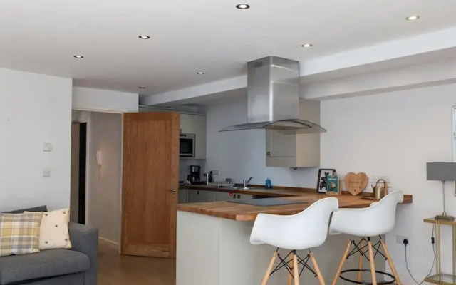 Newquay Escape/10 min to Beach/patio/parking