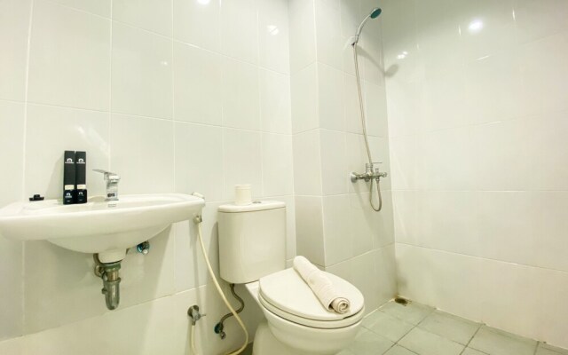 Comfort 1Br At Patraland Urbano Apartment