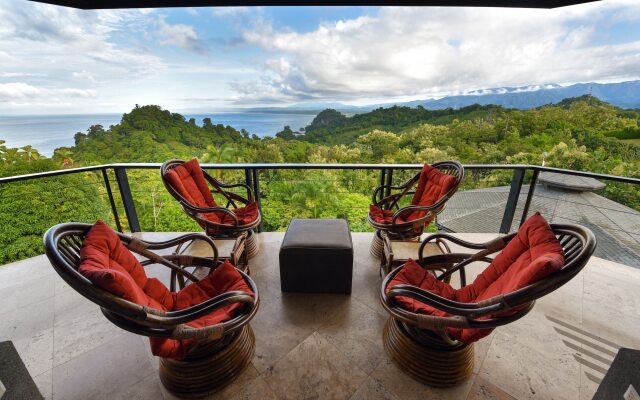 Tulemar Resort