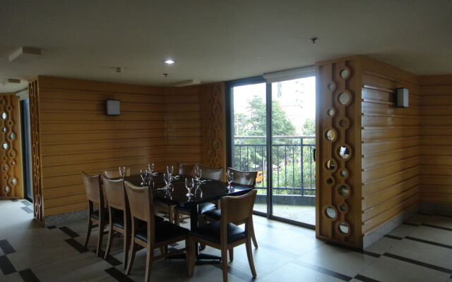 City Suites