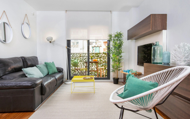 HiGuests - PobleSec Apartment