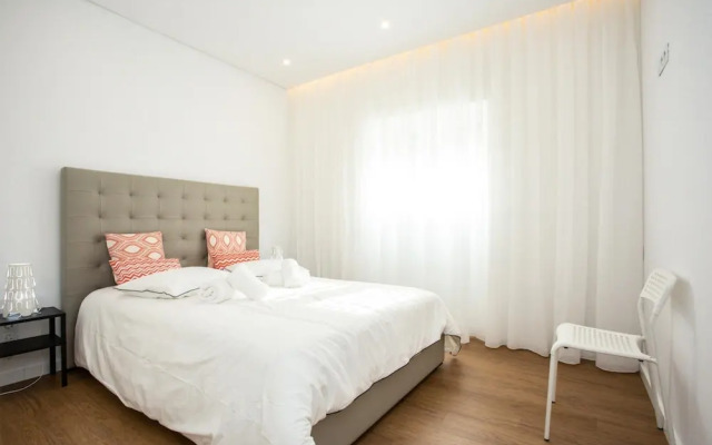 Luxury Picadeiro Apartment II by Rent4all