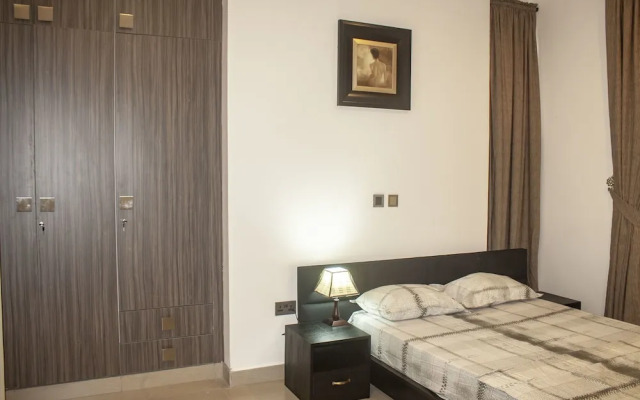 Emerald Suites