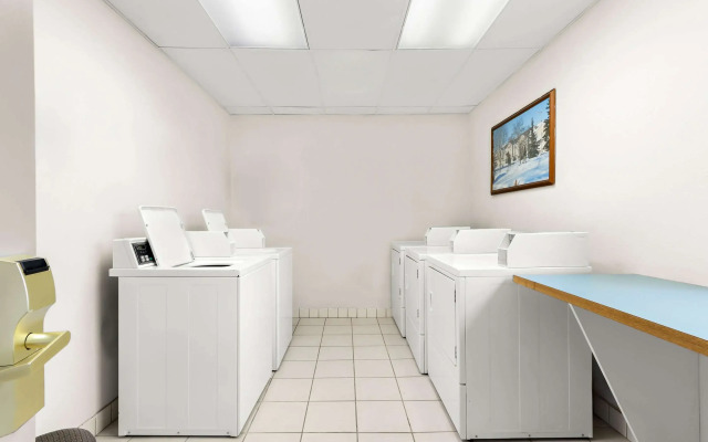 Clarion Suites Anchorage Downtown